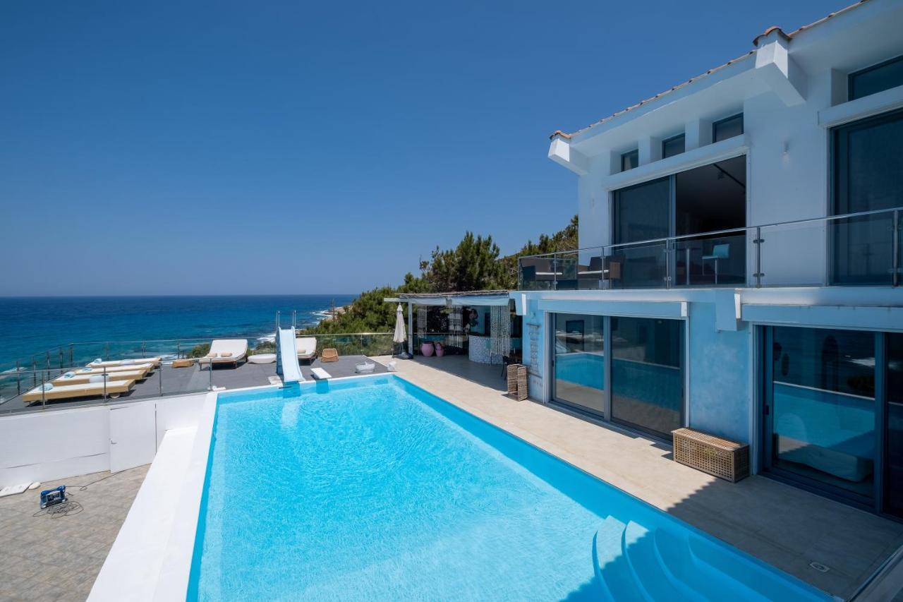 Icarus Luxury Beachfront Villa Gialiskari  Exterior foto